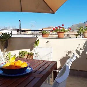 Terrace With View Attic In Old Town Ballarhome , Palermo Italien